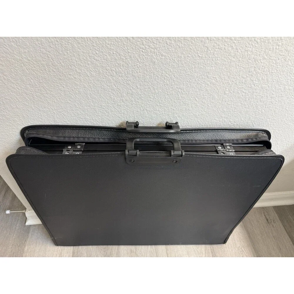 Apollo Exhibition Systems Tabletop Hook & Loop Exhibit  Display Board W/case